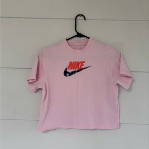 Nike Girls Medium Pink Sportswear Cropped T-Shirt Remixed Logo Swoosh Activewear